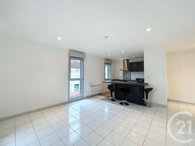 Appartement F2 à louer - 2 pièces - 39.59 m2 - TROYES - 10 - CHAMPAGNE-ARDENNE - Century 21 Lairé Immobilier