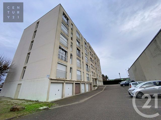 Appartement Studio à louer - 1 pièce - 27.0 m2 - ST JULIEN LES VILLAS - 10 - CHAMPAGNE-ARDENNE - Century 21 Lairé Immobilier