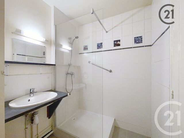 Appartement F1 à vendre - 1 pièce - 26.0 m2 - TROYES - 10 - CHAMPAGNE-ARDENNE - Century 21 Lairé Immobilier
