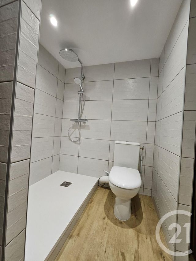 Appartement Studio à louer - 1 pièce - 30.0 m2 - TROYES - 10 - CHAMPAGNE-ARDENNE - Century 21 Lairé Immobilier