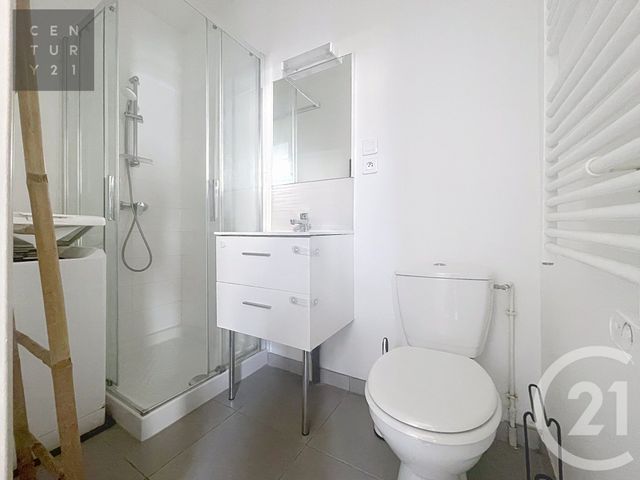 Appartement T2 à vendre - 2 pièces - 26.5 m2 - TROYES - 10 - CHAMPAGNE-ARDENNE - Century 21 Lairé Immobilier