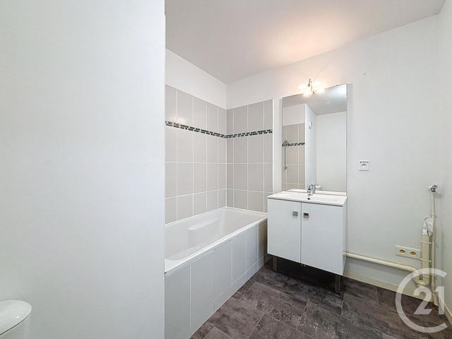 Appartement F2 à louer - 2 pièces - 39.0 m2 - TROYES - 10 - CHAMPAGNE-ARDENNE - Century 21 Lairé Immobilier