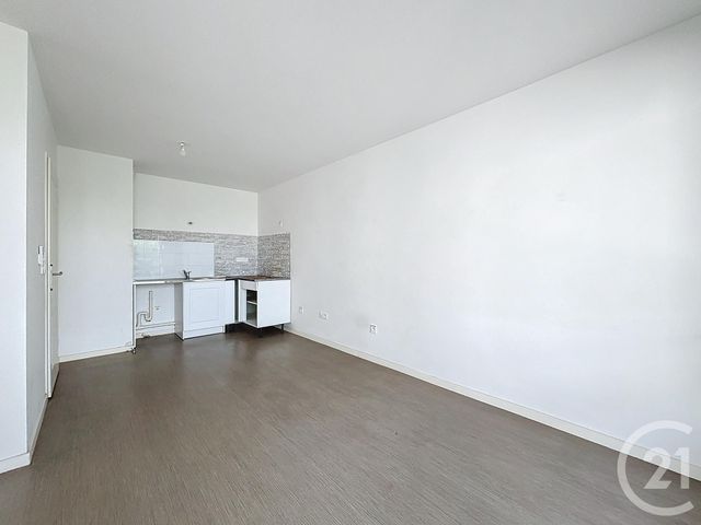 Appartement F2 à louer - 2 pièces - 39.0 m2 - TROYES - 10 - CHAMPAGNE-ARDENNE - Century 21 Lairé Immobilier