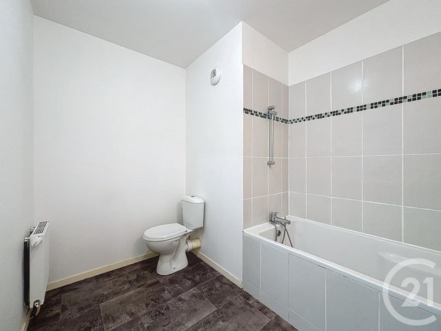 Appartement F2 à louer - 2 pièces - 39.0 m2 - TROYES - 10 - CHAMPAGNE-ARDENNE - Century 21 Lairé Immobilier