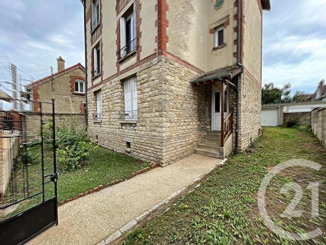 Appartement à louer - 3 pièces - 55.0 m2 - TROYES - 10 - CHAMPAGNE-ARDENNE - Century 21 Lairé Immobilier