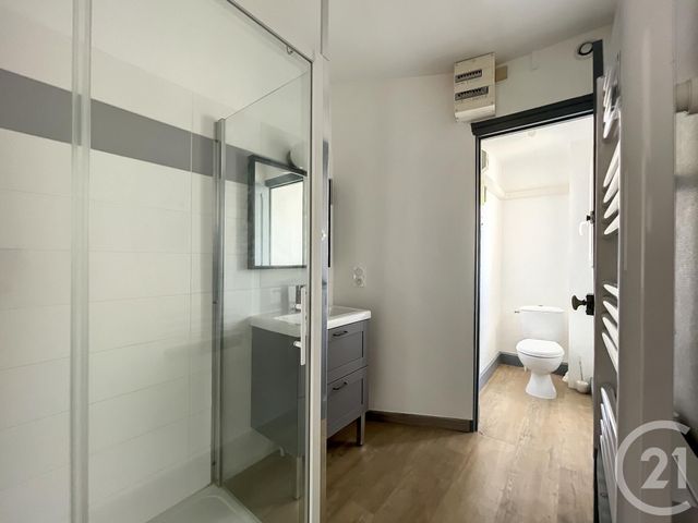 Appartement à louer - 3 pièces - 55.0 m2 - TROYES - 10 - CHAMPAGNE-ARDENNE - Century 21 Lairé Immobilier