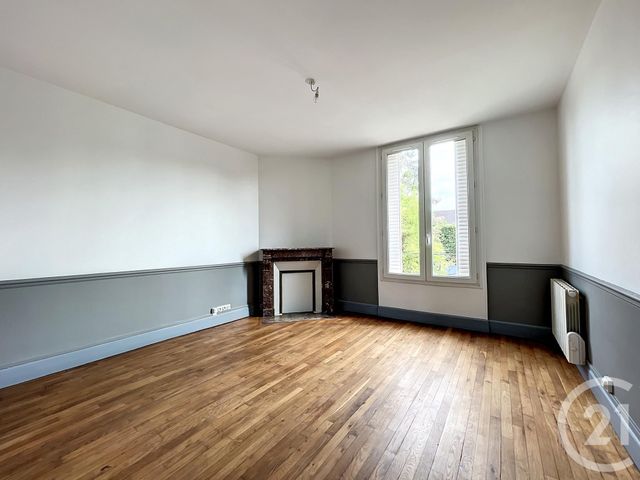 Appartement à louer - 3 pièces - 55.0 m2 - TROYES - 10 - CHAMPAGNE-ARDENNE - Century 21 Lairé Immobilier