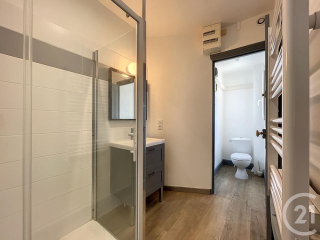 Appartement à louer - 3 pièces - 55.0 m2 - TROYES - 10 - CHAMPAGNE-ARDENNE - Century 21 Lairé Immobilier